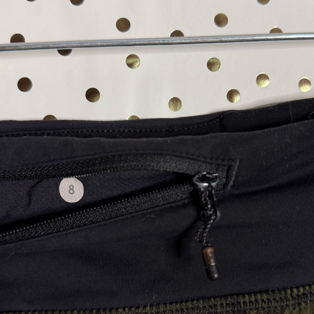 Lululemon Women's Olive Green Patterned Shorts - image 6